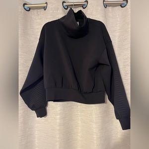 Cropped Lululemon turtleneck hoodie